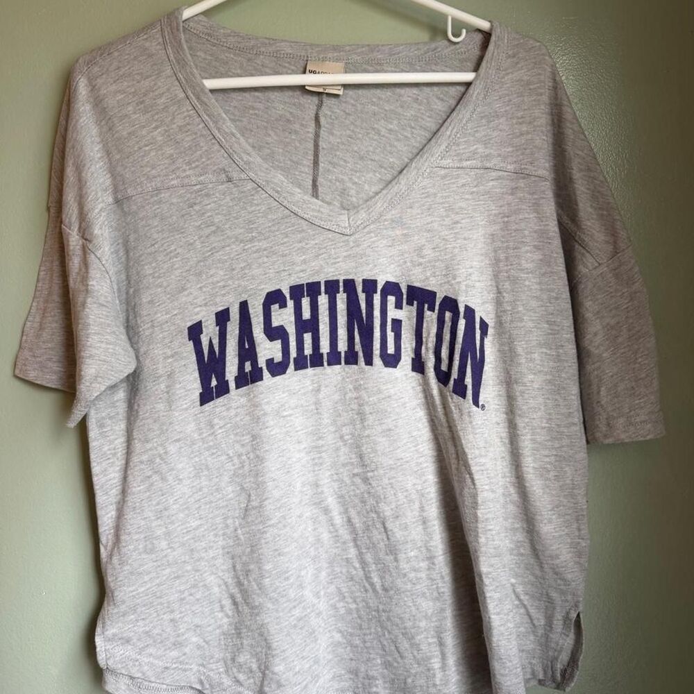 Unbranded Women's Grey T-shirt